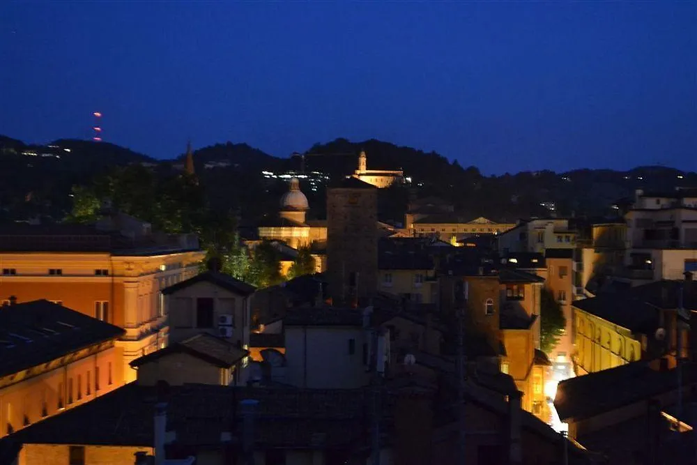 Altana Bologna Lägenhet